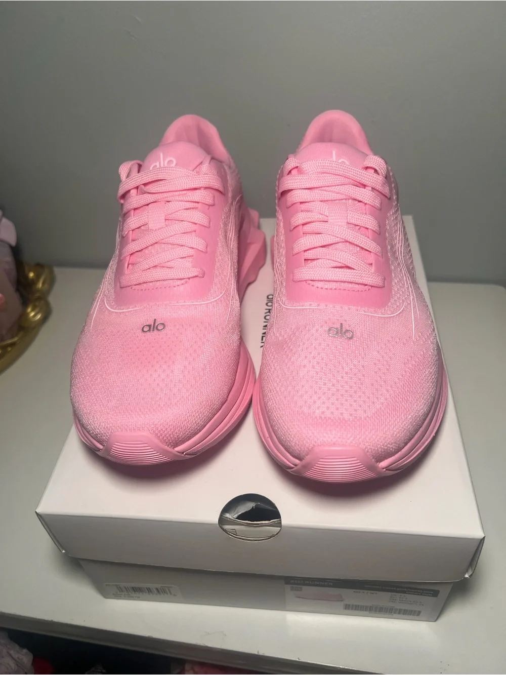 ALO Yoga Women's Sweet Pink Runner Shoes